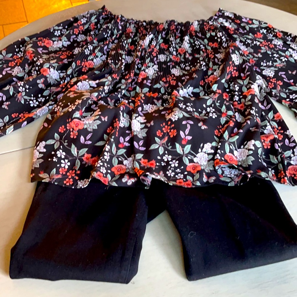 Max Studio Blouse Medium EUC